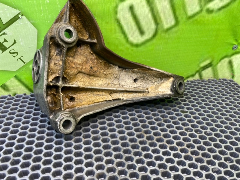 Кронштейн АКПП, 1300 рублей, Калининград