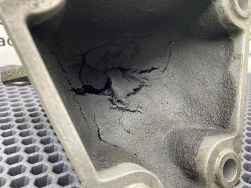 Кронштейн опоры двигателя, 1300 рублей, Калининград