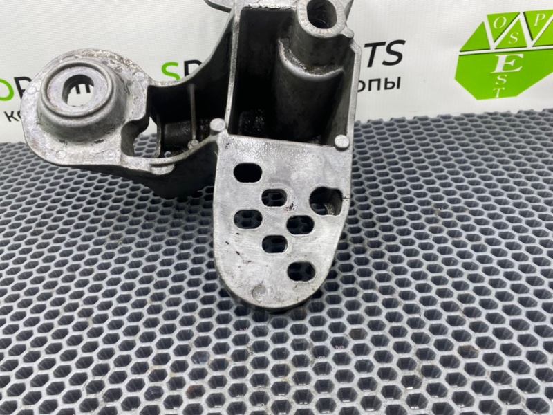 Кронштейн опоры двигателя, 1600 рублей, Калининград