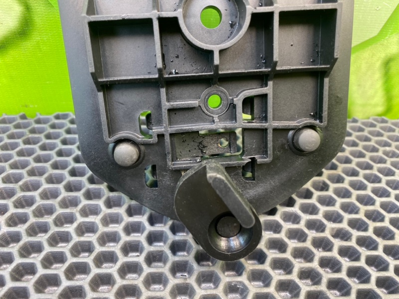 Кронштейн, 900 рублей, Калининград