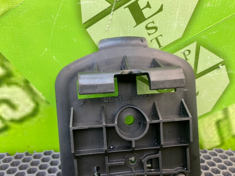 Кронштейн, 900 рублей, Калининград