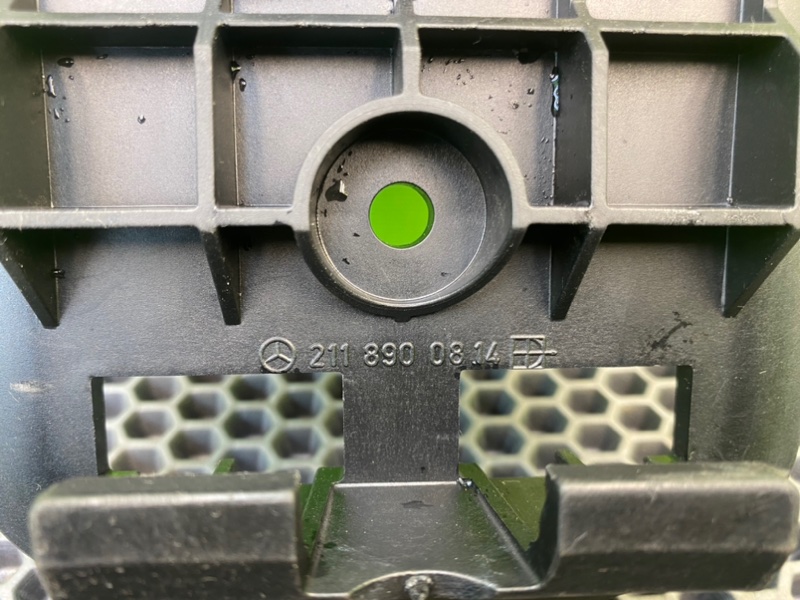 Кронштейн, 900 рублей, Калининград