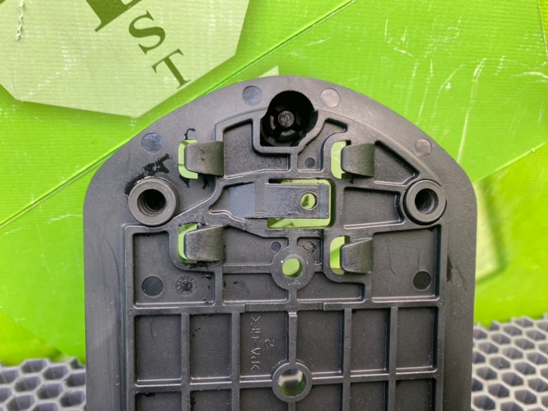 Кронштейн, 900 рублей, Калининград