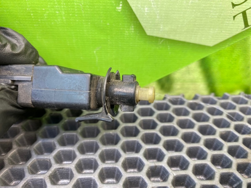 Концевик стоп-сигнала, 500 рублей, Калининград