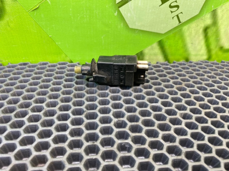 Концевик стоп-сигнала, 500 рублей, Калининград