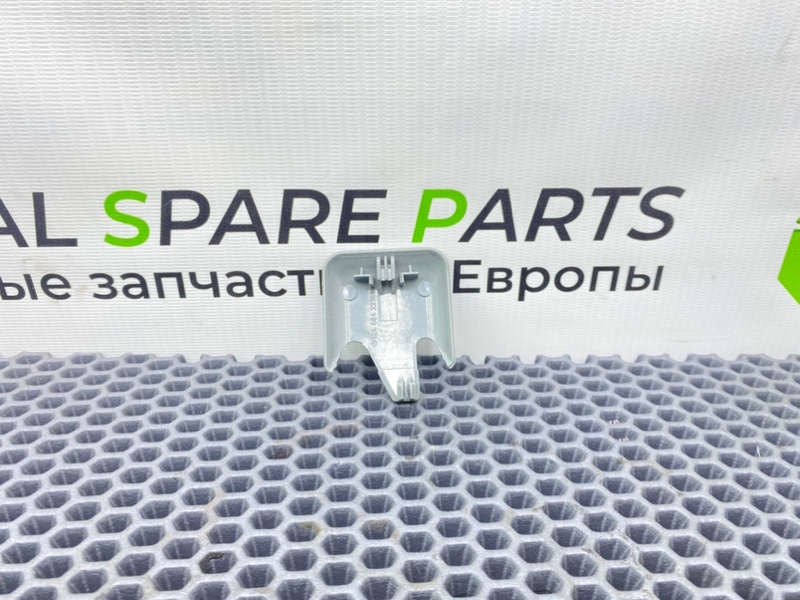 Заглушка полозьев сиденья, 500 рублей, Калининград