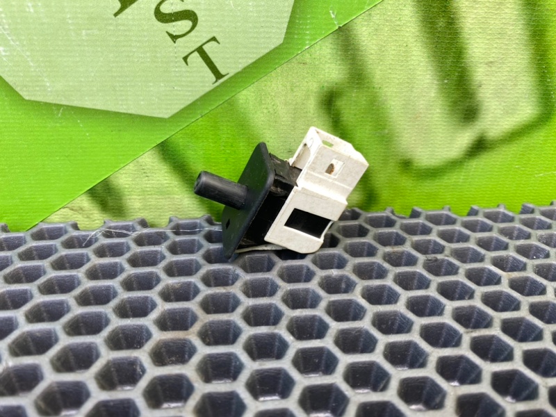 Концевик двери, 500 рублей, Калининград