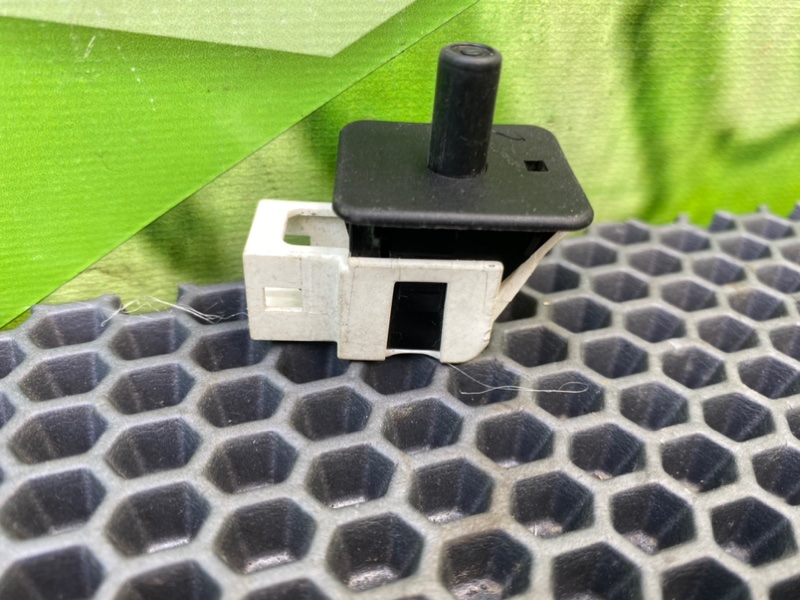 Концевик двери, 500 рублей, Калининград