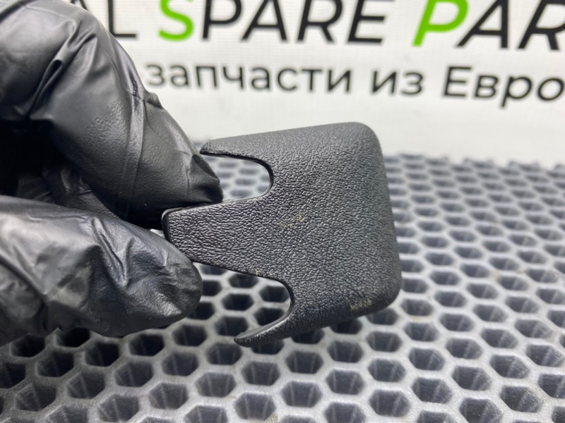 Заглушка полозьев сиденья, 500 рублей, Калининград