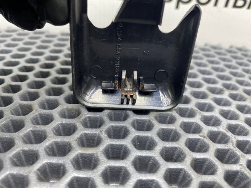 Заглушка полозьев сиденья, 500 рублей, Калининград