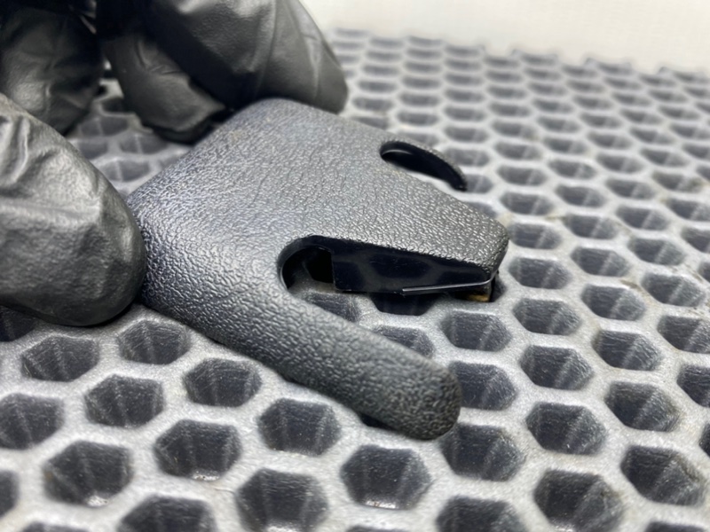 Заглушка полозьев сиденья, 500 рублей, Калининград