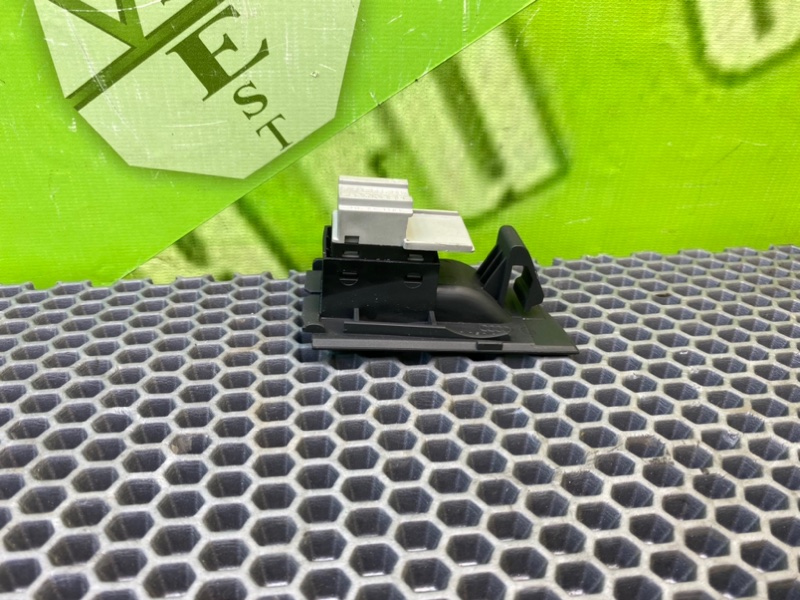 Кнопка стеклоподъемника, 1000 рублей, Калининград