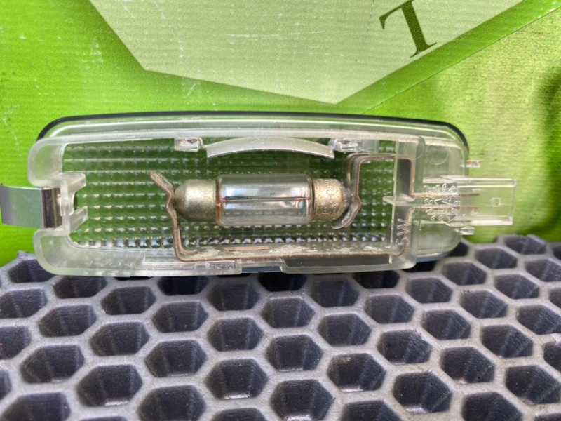 Плафон подсветки салона, 1000 рублей, Калининград