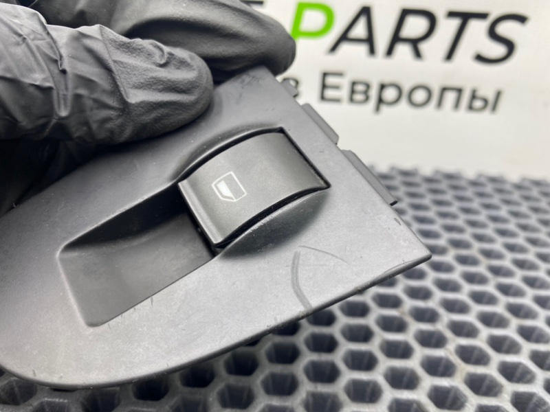 Кнопка эсп, 1000 рублей, Калининград