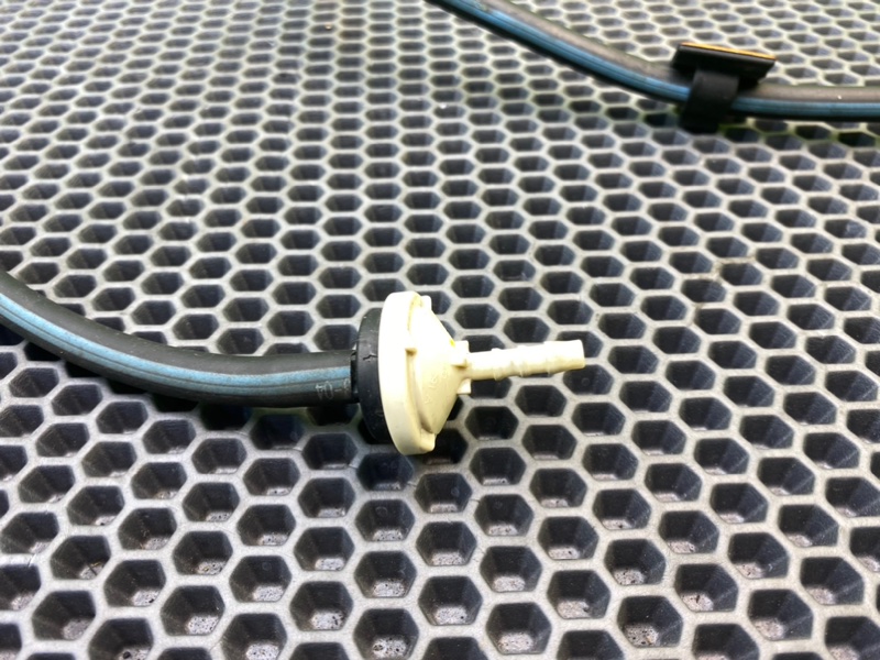 Клапан вакуумный, 1000 рублей, Калининград