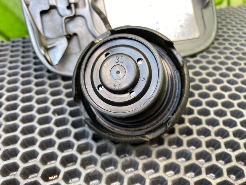 Лючок бензобака, 1900 рублей, Калининград