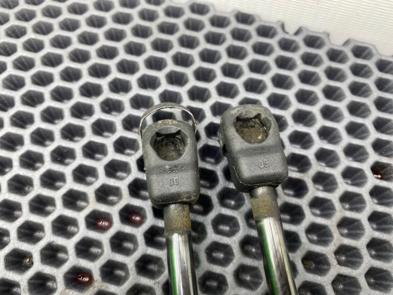 Амортизатор багажника, 2100 рублей, Калининград