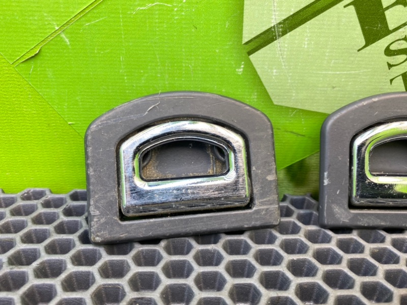 Кронштейн, 1600 рублей, Калининград