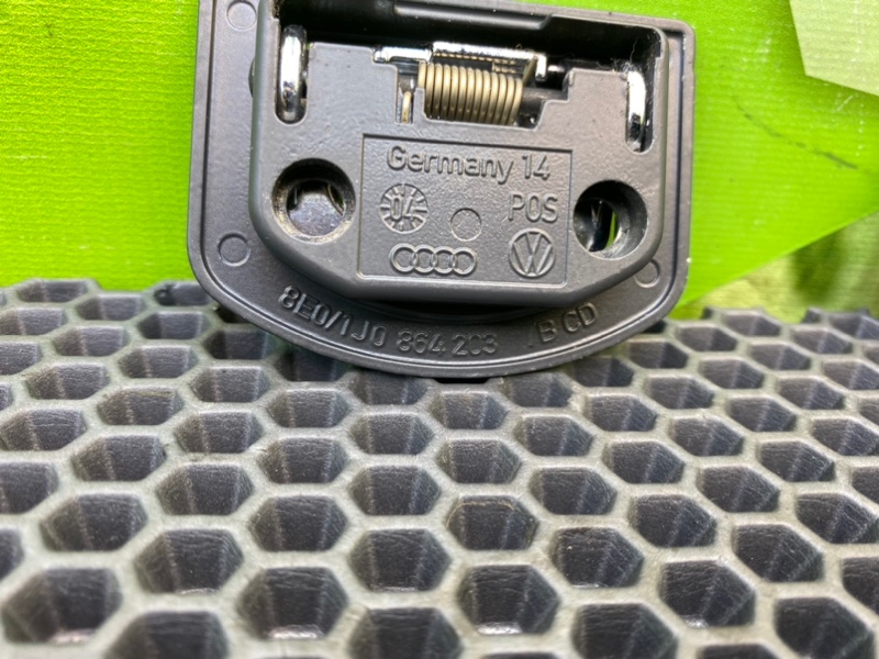 Кронштейн, 1600 рублей, Калининград