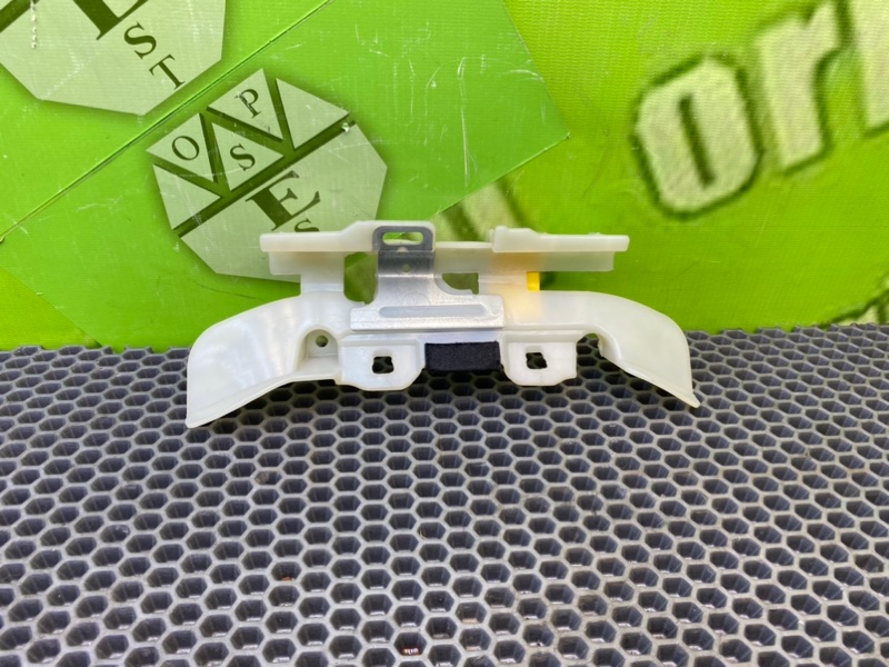 Кронштейн, 500 рублей, Калининград