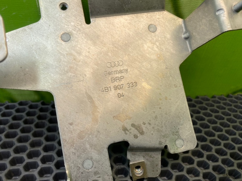 Кронштейн, 1000 рублей, Калининград