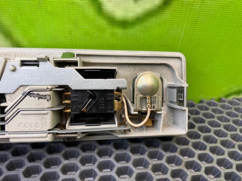 Плафон подсветки салона, 1000 рублей, Калининград