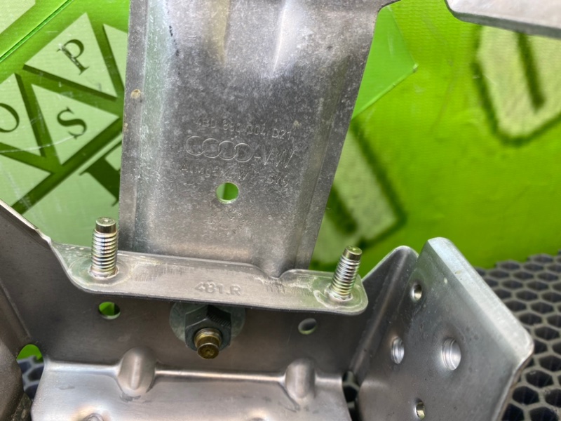 Кронштейн подушки безопасности, 2100 рублей, Калининград