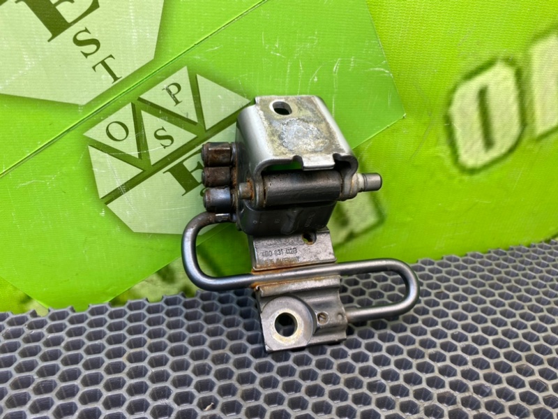 Петля двери, 1000 рублей, Калининград