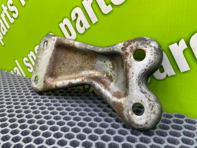 Кронштейн, 700 рублей, Калининград