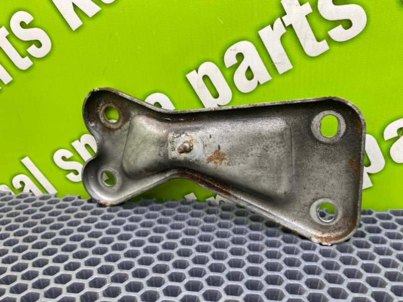 Кронштейн, 700 рублей, Калининград