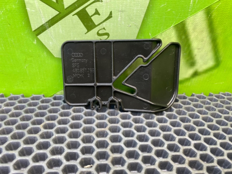 Кронштейн, 500 рублей, Калининград