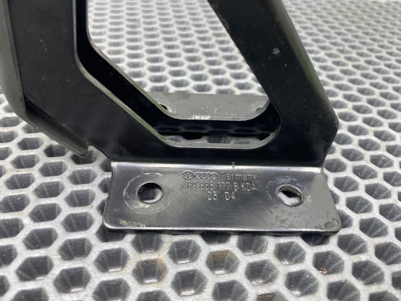 Кронштейн, 1400 рублей, Калининград