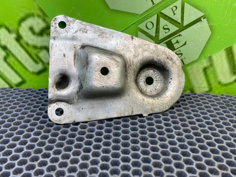 Кронштейн балки, 500 рублей, Калининград