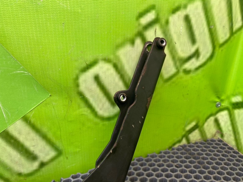 Кронштейн впускного коллектора, 1000 рублей, Калининград