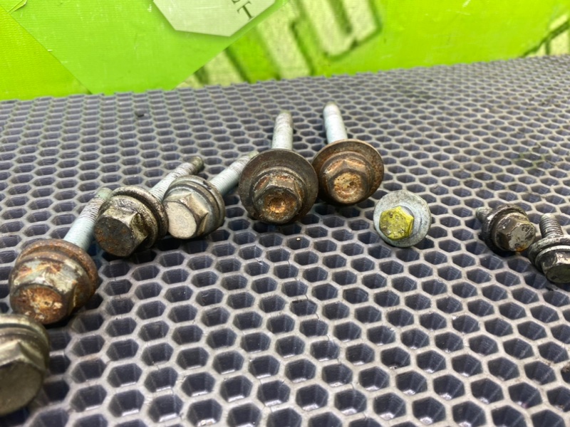 Болты подрамника, 1700 рублей, Калининград