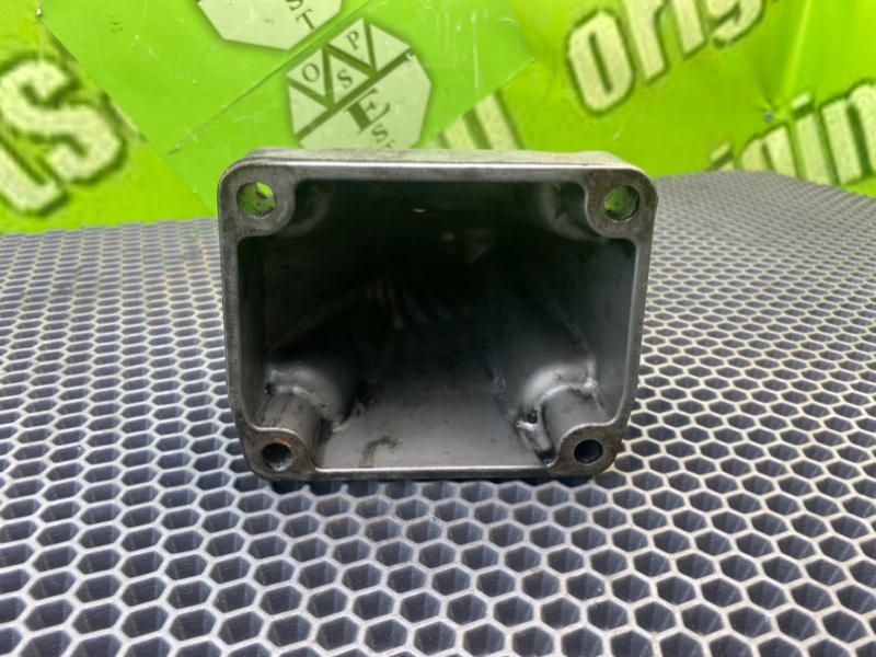 Кронштейн двигателя, 1400 рублей, Калининград