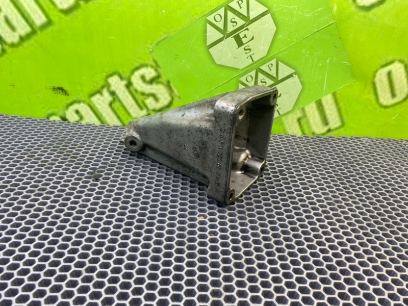 Кронштейн двигателя, 1400 рублей, Калининград