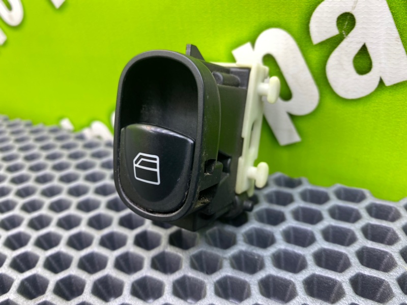 Кнопка стеклоподъемника, 600 рублей, Калининград