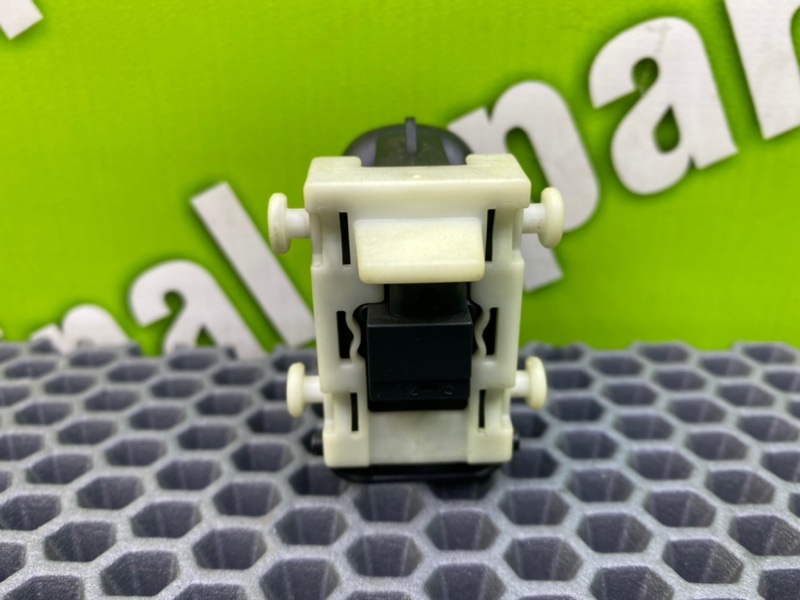 Кнопка стеклоподъемника, 600 рублей, Калининград