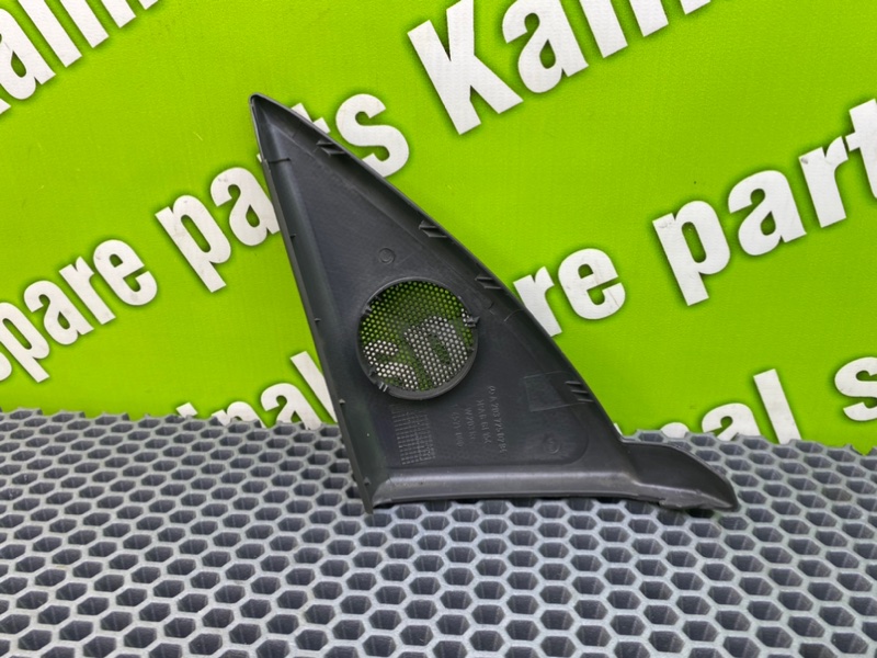 Уголок, 700 рублей, Калининград