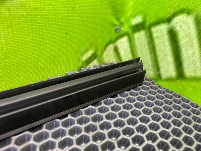 Уплотнитель стекла, 1000 рублей, Калининград