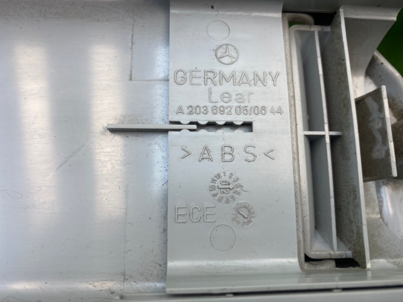 Накладки стоек, 1000 рублей, Калининград