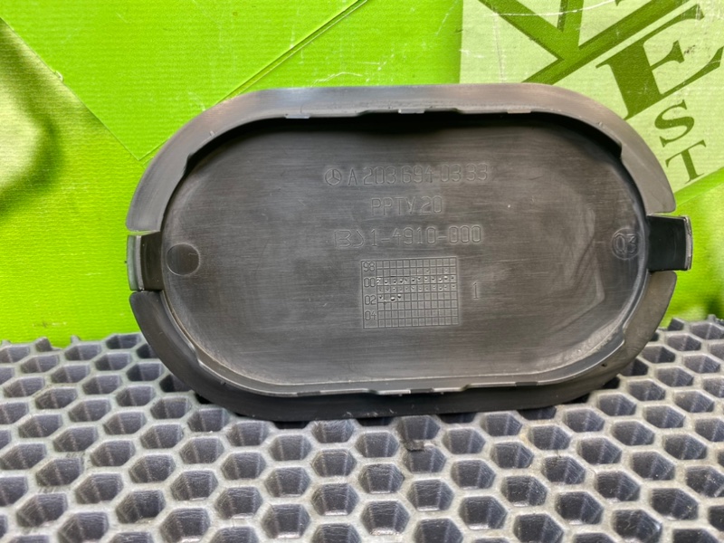 Накладка замка багажника, 1200 рублей, Калининград