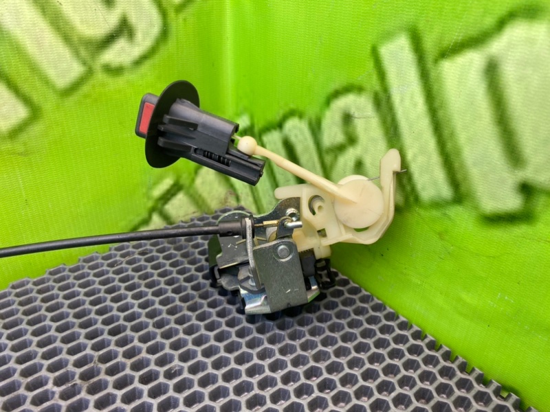 Замок спинки сиденья, 1600 рублей, Калининград