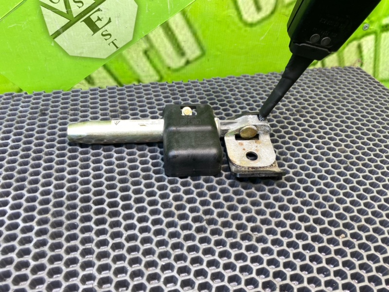 Замок ремня безопасности, 1000 рублей, Калининград