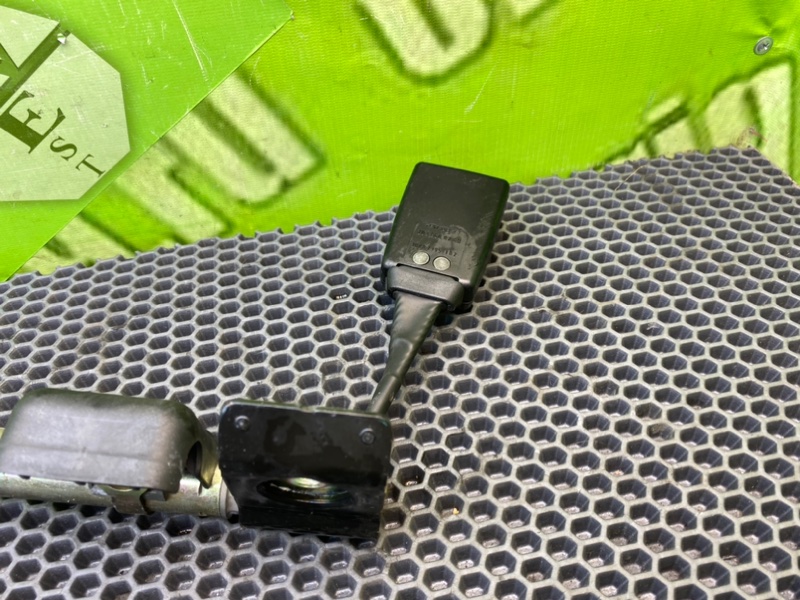 Замок ремня безопасности, 1000 рублей, Калининград