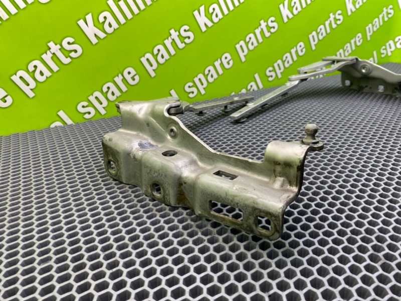 Петли капота, 2100 рублей, Калининград