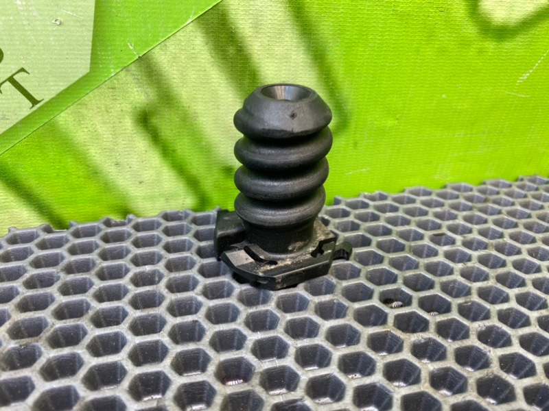 Крепление запасного колеса, 800 рублей, Калининград