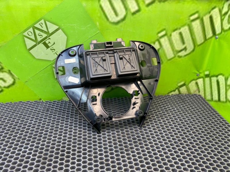 Кронштейн, 1000 рублей, Калининград