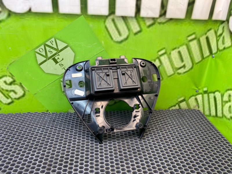 Кронштейн, 1000 рублей, Калининград